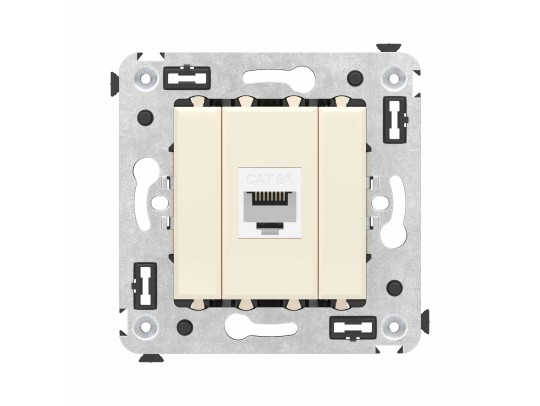 Компьютерная розетка RJ-45 без шторки в стену, кат.6А одинарная, "Avanti", "Ванильная дымка" 4405673 Компьютерная розетка RJ-45 без шторки в стену, кат.6А одинарная, "Avanti", "Ванильная дымка" ДКС | DKC