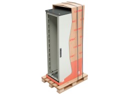 R5CQE22106A Шкаф напольный CQE собранный с дверью и задней панелью ВхШхГ 2200x1000x600 мм ДКС | DKC